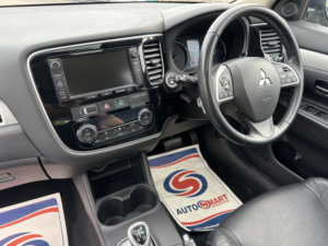 2015 Mitsubishi Outlander 2.0 H 12kwh Gx4hs in Grey — image 2
