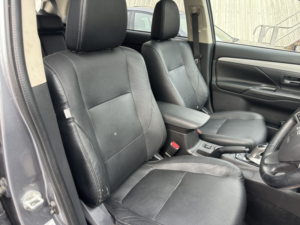 2015 Mitsubishi Outlander 2.0 H 12kwh Gx4hs in Grey — image 5