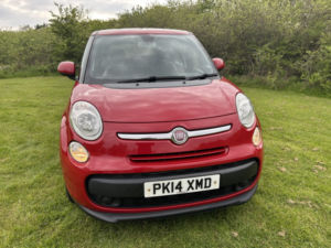 2014 Fiat 500l 1.3 500l Mpw Pop Star 1.3 Multijet 85hp 7 Seater in Red — image 3