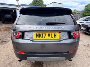 2017 Land Rover Discovery Sport Td4 Se Tech in Grey — image 6