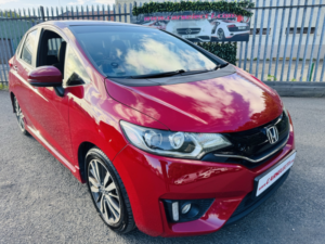2016 Honda Jazz Sr Executive in Red — image 2