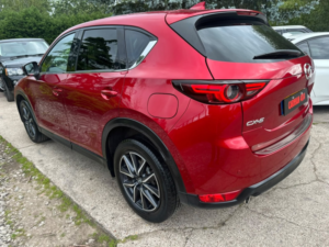 2017 Mazda Cx-5 2.2 Skyactiv-D Sport Nav in Red — image 2