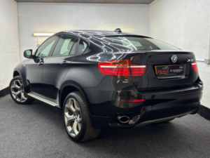 2012 BMW X6 3.0 Xdrive 40d Steptronic in Black — image 2