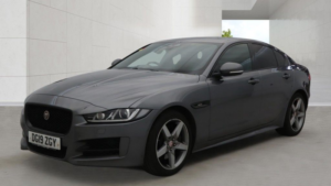2019 Jaguar Xe 2.0i Gpf R-Sport Saloon 4dr Petrol Auto Euro 6 (s/s) (200 Ps) in Grey — image 2