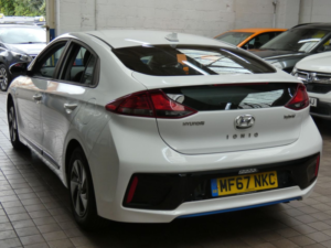 2017 Hyundai Ioniq 1.6 H-Gdi Se Hatchback 5dr Petrol Hybrid Dct Euro 6 (s/s) (141 Ps) in White — image 6