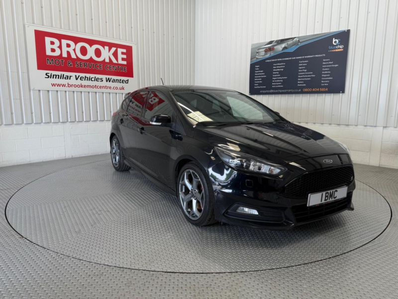 2017 Ford Focus 2.0 Tdci St-3 Euro 6 (s/s) 5dr in Black — image 1