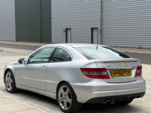2008 Mercedes-Benz Clc Class 2.1 Clc220 Cdi Sport Coupe Auto Euro 4 3dr in Silver — image 6