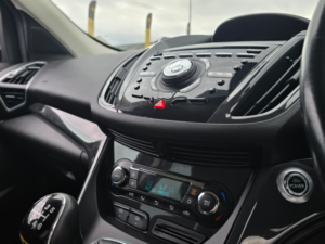 2014 Ford Kuga 2.0 Tdci Titanium SUV 5dr Diesel Manual AWD Euro 5 (163 Ps) in White — image 6