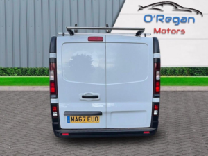 2017 Renault Trafic 1.6 Dci Energy 29 Business Lwb Standard Roof Euro 6 (s/s) 5dr in White — image 4