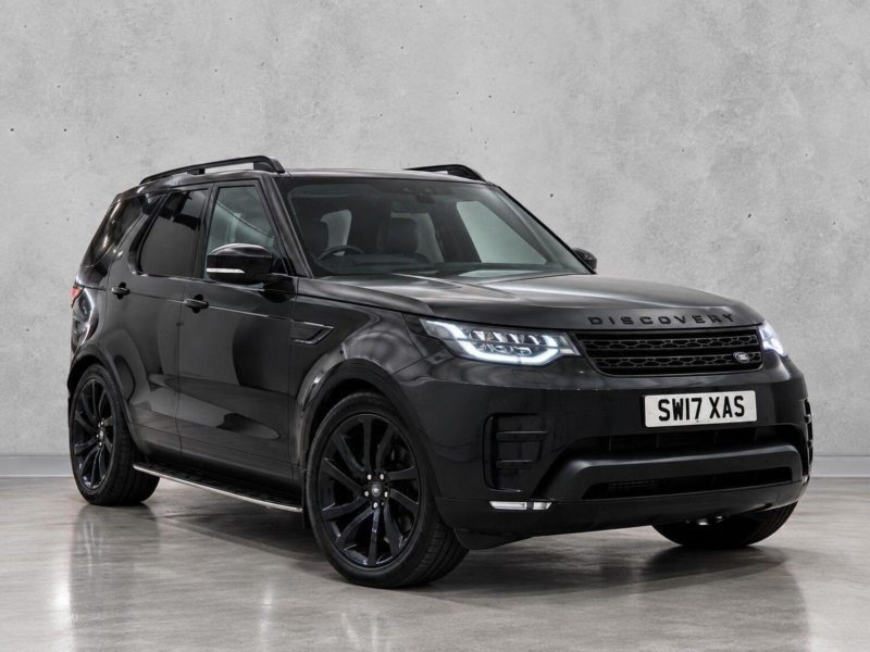 2017 Land Rover Discovery 3.0 Td V6 First Edition Auto 4WD Euro 6 (s/s) 5dr in Black — image 1