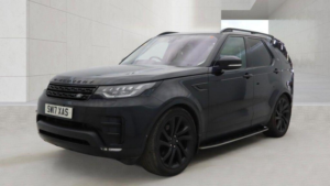 2017 Land Rover Discovery 3.0 Td V6 First Edition Auto 4WD Euro 6 (s/s) 5dr in Black — image 5