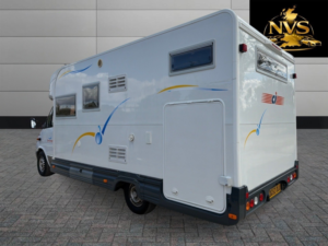 2003 Mercedes-Benz Sprinter Motorhome in White — image 6