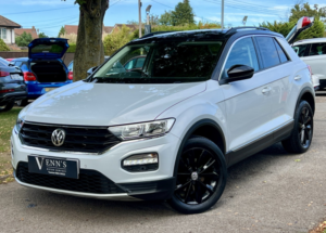 2020 Volkswagen T-Roc 1.0 Tsi Design in Silver — image 3