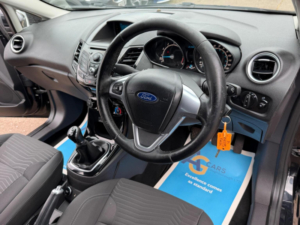 2014 Ford Fiesta 1.25 Zetec Euro 5 5dr in Black — image 3