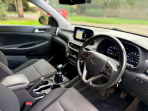 2019 Hyundai Tucson 1.6 Crdi Se Nav SUV 5dr Diesel Manual Euro 6 (s/s) (115 Ps) in Black — image 2