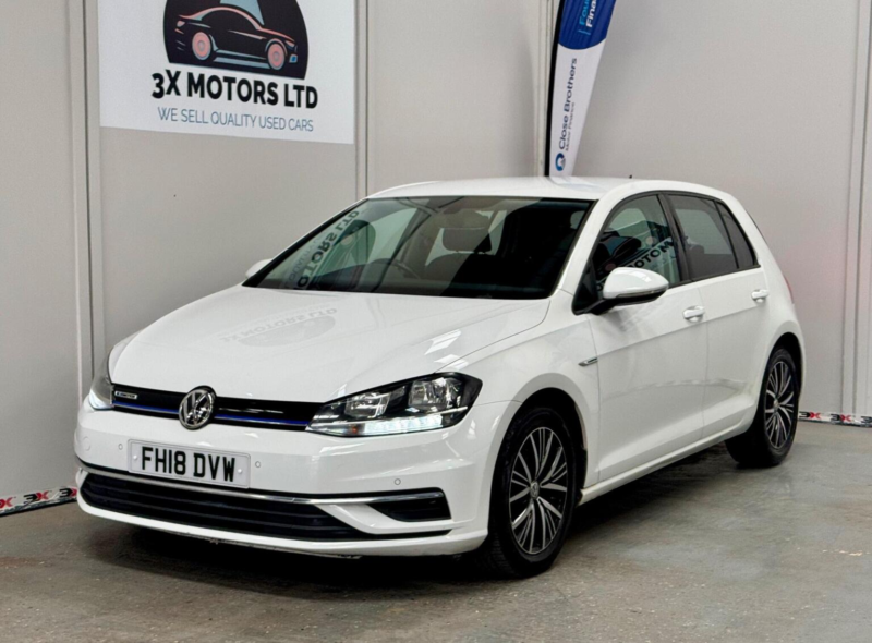 2018 Volkswagen Golf 1.5 Tsi Evo Bluemotion Tech Se Euro 6 (s/s) 5dr in White — image 1