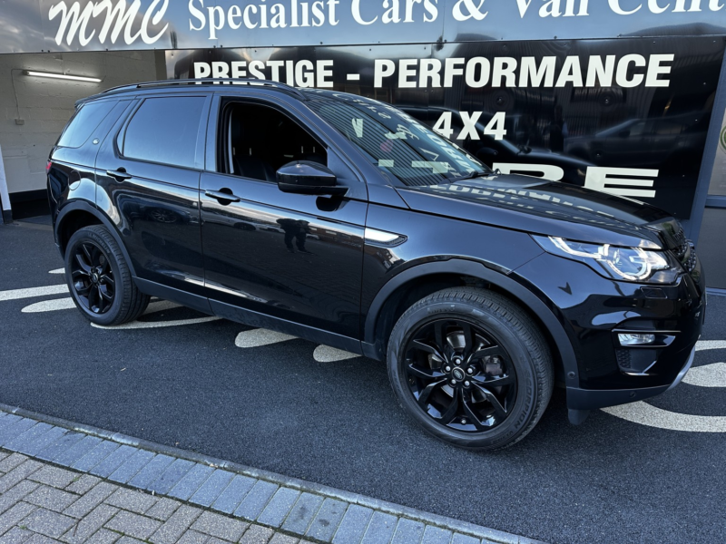 2019 Land Rover Discovery Sport 2.0 Td4 Hse in Black — image 1