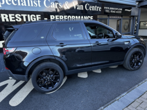 2019 Land Rover Discovery Sport 2.0 Td4 Hse in Black — image 4