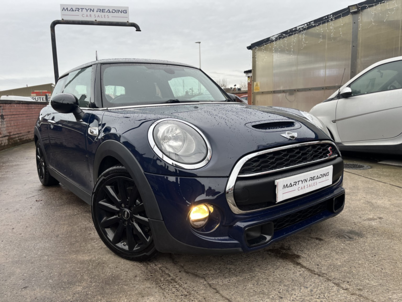 2015 MINI Hatch 2.0 Cooper S 3-Door Hatch In Lapis Luxury Blue in Blue — image 1