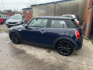 2015 MINI Hatch 2.0 Cooper S 3-Door Hatch In Lapis Luxury Blue in Blue — image 5
