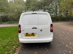 2021 Vauxhall Combo L2h1 2300 Sportive in White — image 5
