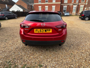 2014 Mazda Mazda3 2.0 Skyactiv-G Sport Nav Hatchback 5dr Petrol Manual Euro 5 (s/s) (120 Ps) in Red — image 4