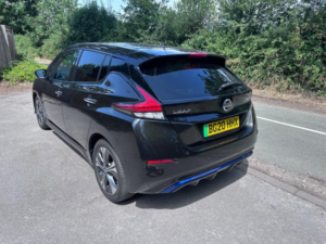 2020 Nissan Leaf 40kwh N-Connecta Auto 5dr in Black — image 4