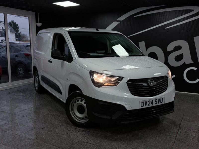 2024 Vauxhall Combo 1.5 Turbo D 2300 Prime L1 H1 Euro 6 (s/s) 5dr in White — image 1