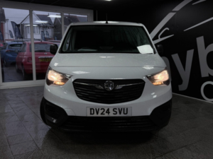 2024 Vauxhall Combo 1.5 Turbo D 2300 Prime L1 H1 Euro 6 (s/s) 5dr in White — image 5