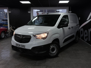 2024 Vauxhall Combo 1.5 Turbo D 2300 Prime L1 H1 Euro 6 (s/s) 5dr in White — image 6