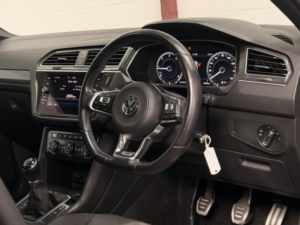 2018 Volkswagen Tiguan 2.0 Tdi R-Line Euro 6 (s/s) 5dr in Grey — image 3