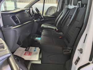 2021 Ford Transit Custom Limited Van 300 L2 2.0l Ecoblue 130ps Fwd Manual. 2 Owners. Service History. Vat Q. Low Miles. in White — image 4