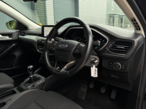 2020 Ford Focus 1.5 Ecoblue Zetec Euro 6 (s/s) 5dr in Black — image 2