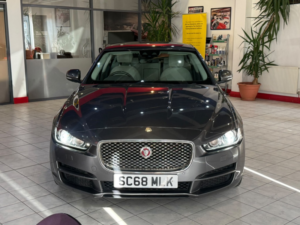 2018 Jaguar Xe 2.0 D Portfolio in Grey — image 3