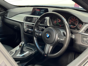 2019 BMW 3 Series 2.0 320d M Sport Shadow Edition Touring Auto Xdrive Euro 6 (s/s) 5dr in Blue — image 5