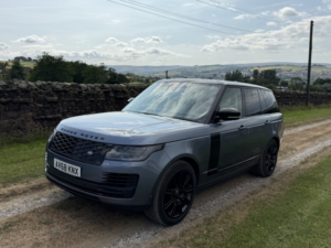 2018 Land Rover Range Rover 2.0 P400e 12.4kwh Autobiography in Blue — image 3