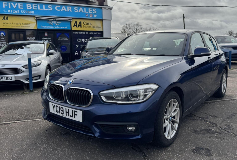 2019 BMW 1 Series 1.5 118i Se Business Auto Euro 6 (s/s) 5dr in Blue — image 1