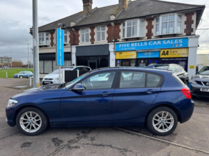 2019 BMW 1 Series 1.5 118i Se Business Auto Euro 6 (s/s) 5dr in Blue — image 2