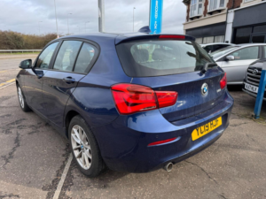2019 BMW 1 Series 1.5 118i Se Business Auto Euro 6 (s/s) 5dr in Blue — image 3
