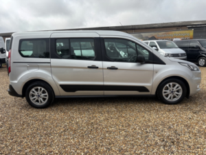 2021 Ford Grand Tourneo Connect Wav Wheelchair Accessible Vehicle 1.5 Tourneo Connect Zetec Grand Tourneo 1.5l Ecoblue 100ps Fwd 6 S in Silver — image 2