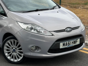 2011 Ford Fiesta 1.4 Titanium 5dr in Silver — image 3