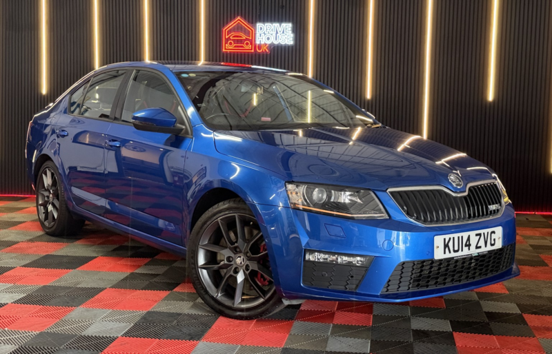 2014 Skoda Octavia 2.0 Tdi Vrs in Blue — image 1
