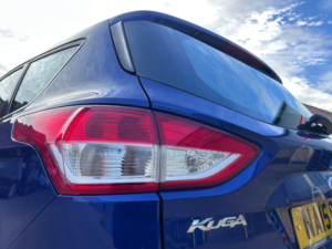 2015 Ford Kuga 2.0 Tdci Zetec SUV 5dr Diesel Manual 2WD Euro 6 (s/s) (150 Ps) in Blue — image 3