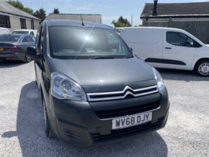 2018 Citroen Berlingo 1.6 Bluehdi 850 Enterprise in Grey — image 2