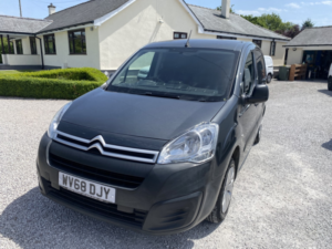 2018 Citroen Berlingo 1.6 Bluehdi 850 Enterprise in Grey — image 4