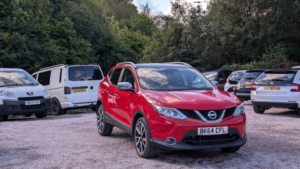 2014 Nissan Qashqai 1.5 Dci Tekna in Red — image 5