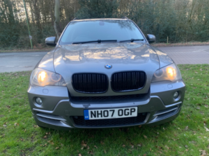 2007 BMW X5 D Se 7str in Grey — image 3