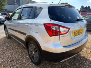 2014 Suzuki Sx4 S-Cross 1.6 Ddis Sz4 Euro 5 (s/s) 5dr in Silver — image 4
