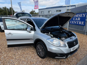 2014 Suzuki Sx4 S-Cross 1.6 Ddis Sz4 Euro 5 (s/s) 5dr in Silver — image 5