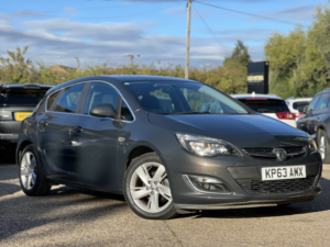 2013 Vauxhall Astra 1.6 16v Sri in Grey — image 2